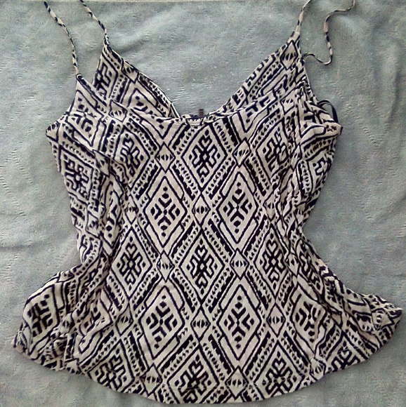 Forever 21 Tribal Print Sleeveless Top - Picture 2 of 5